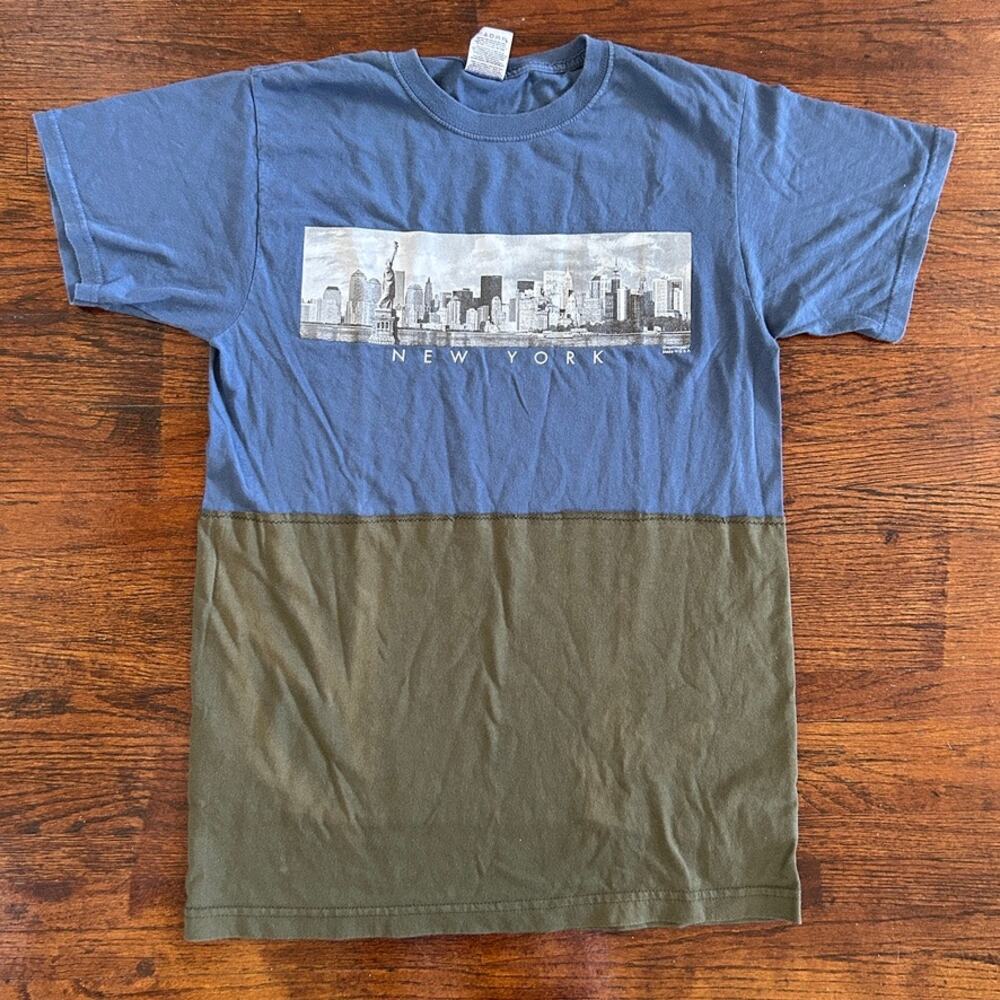 New York City T Shirt Blue Green Y2K Handmade Upcycled Art Size M